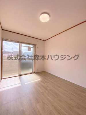 【洋室】 | 　フェルザ住道 | きれいな洋室です