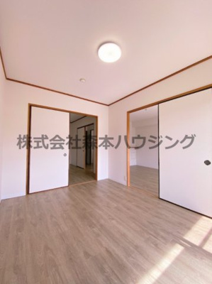 【洋室】 | 　フェルザ住道 | 広々とした洋室です