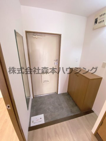 【玄関】 | 　フェルザ住道 | きれいな玄関です