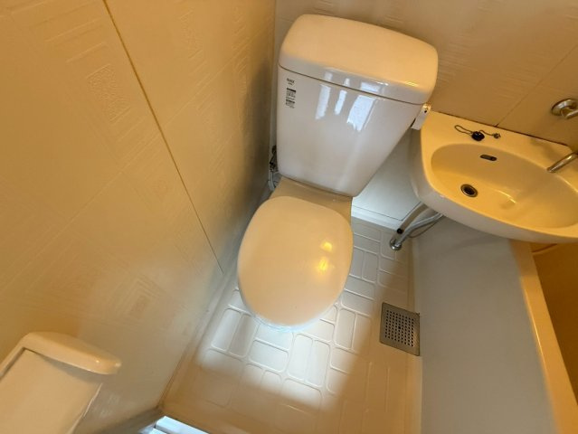 ファースト塚本のトイレ|落ち着いたトイレです