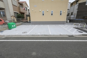 シーマ・ハイムの駐車場