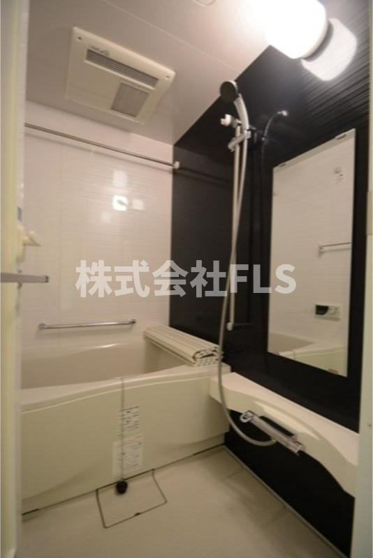 新宿区西新宿４丁目の賃貸マンションの浴室