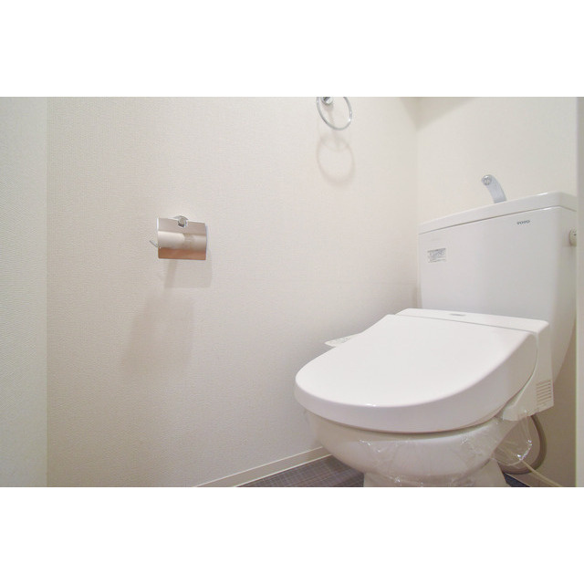 SERENiTE福島sceltoのトイレ|落ち着いた色調のトイレです