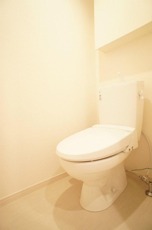 リブリ・鎌倉材木座のトイレ|コンパクトで使いやすいトイレです