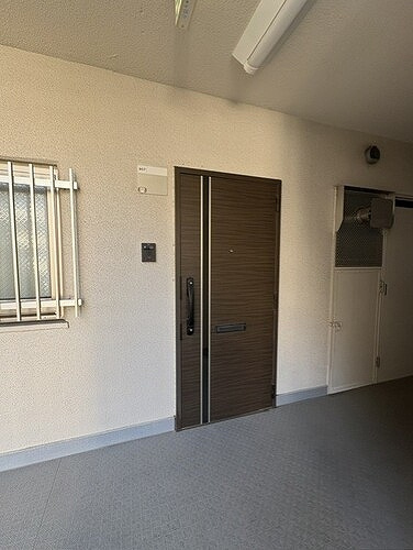 シャトー西梅田の玄関|玄関です