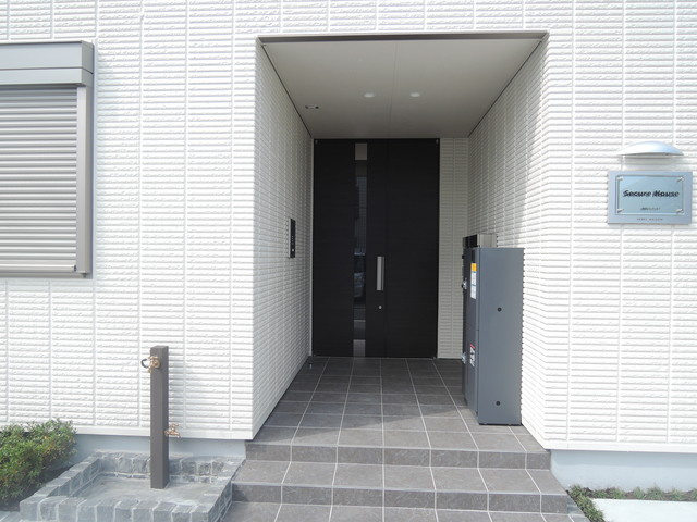 Ｓｅｃｕｒｅ　Ｈｏｕｓｅのロビー|オートロック付