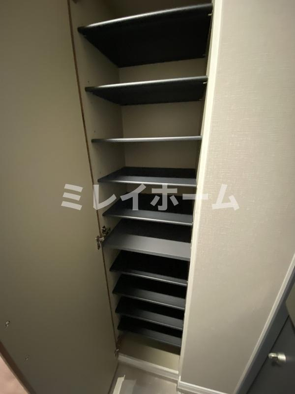 RELUXIA西馬込の玄関