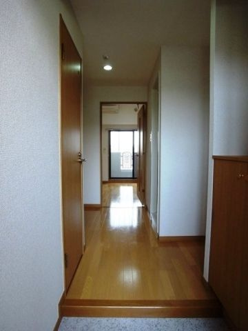 ヴェルト池袋の玄関