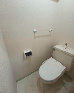 メゾン渡辺のトイレ|ゆったりとした空間のトイレです