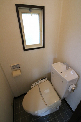 リエスあさか根岸台Ａ・Ｂ棟のトイレ|シンプルで使いやすいトイレです