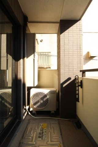 メインステージ護国寺Ⅱのバルコニー