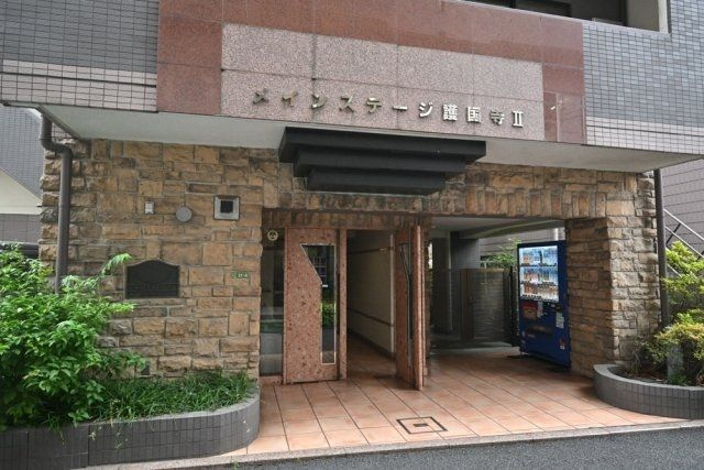 メインステージ護国寺Ⅱのエントランス