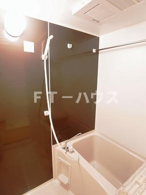 エクセレントコート幕張　４０１の浴室