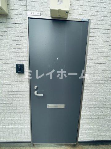 プリームス品川の玄関