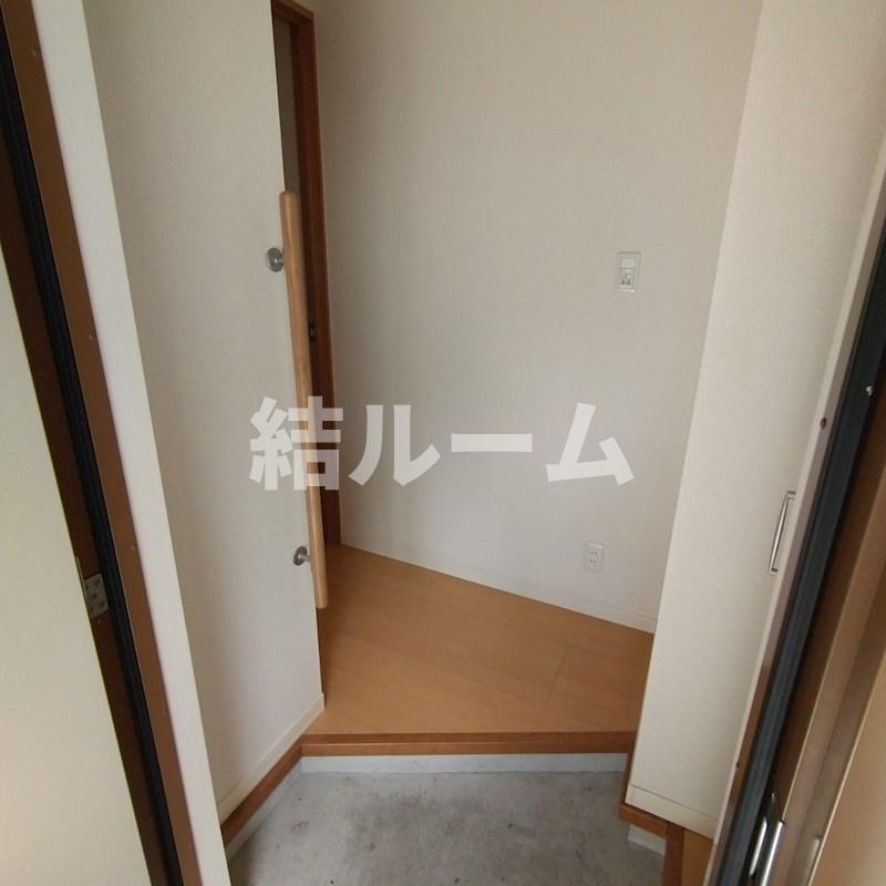 板橋区泉町のアパートの玄関