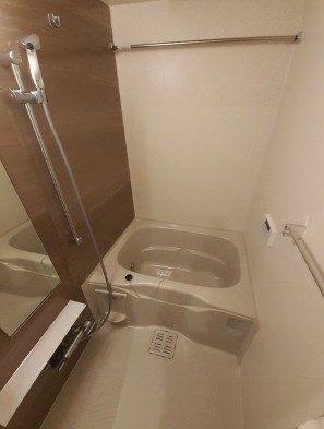 メゾン　ド　ミヤビの浴室