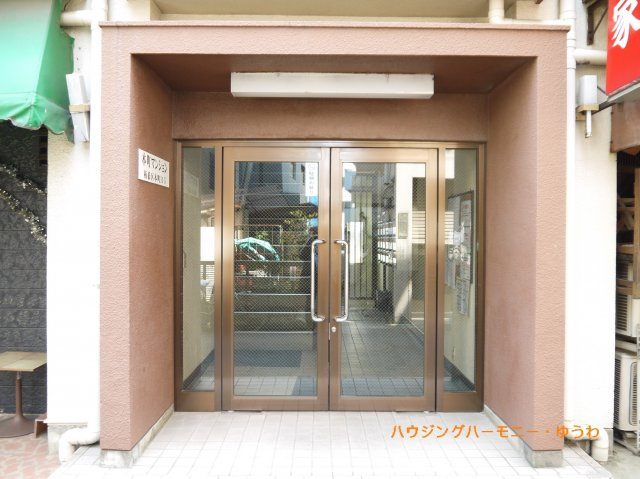 【エントランス】 | 本町マンション | 住まいの顔にふさわしい落ち着いた迎賓空間