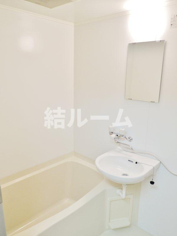 中野区野方６丁目の賃貸マンションの浴室
