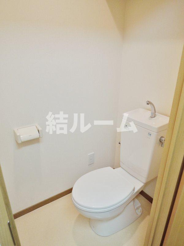 中野区野方６丁目の賃貸マンションのトイレ