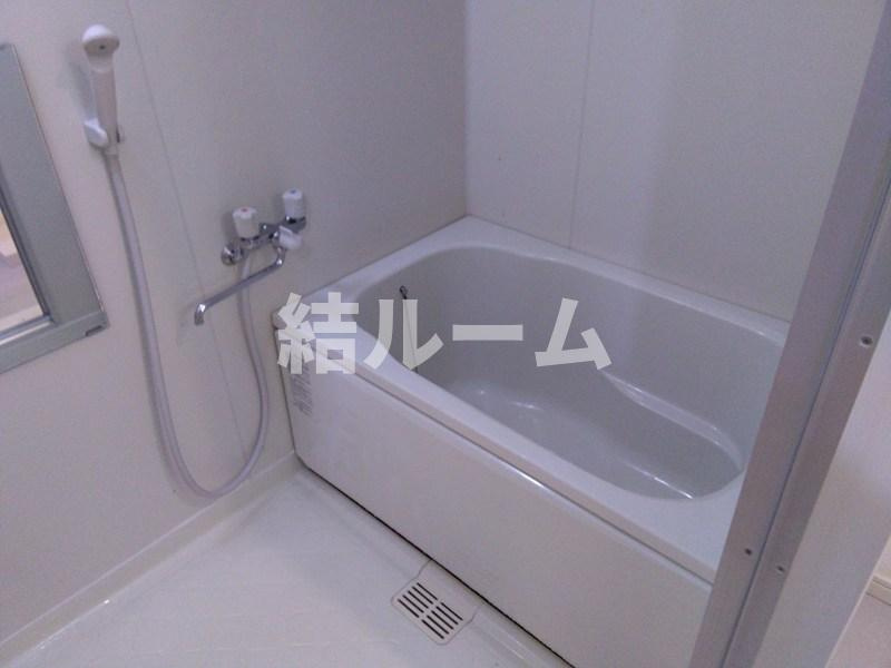 新宿区上落合２丁目のアパートの浴室