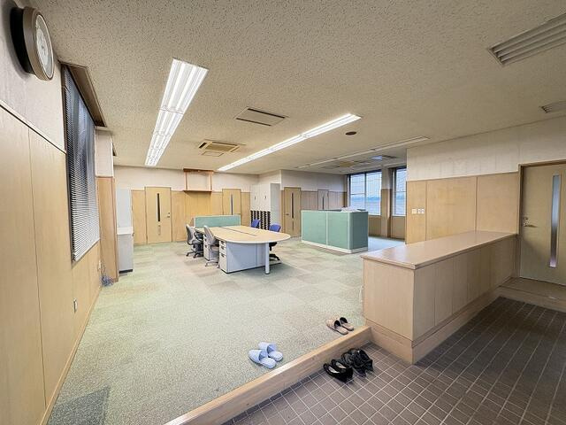 油内貸事務所兼倉庫