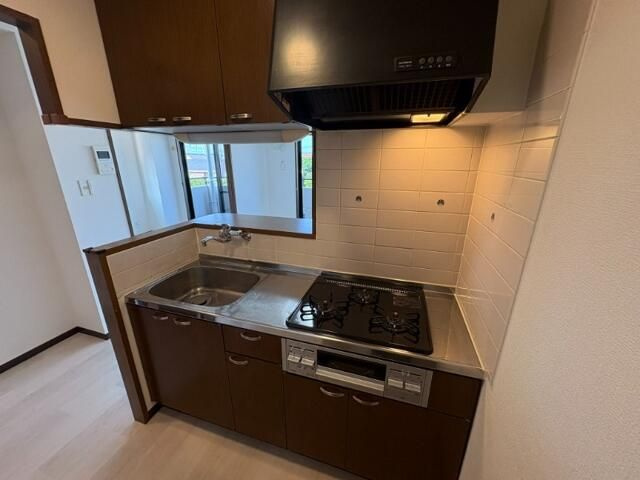 松戸市栗山の賃貸マンションのキッチン|※別部屋参考写真