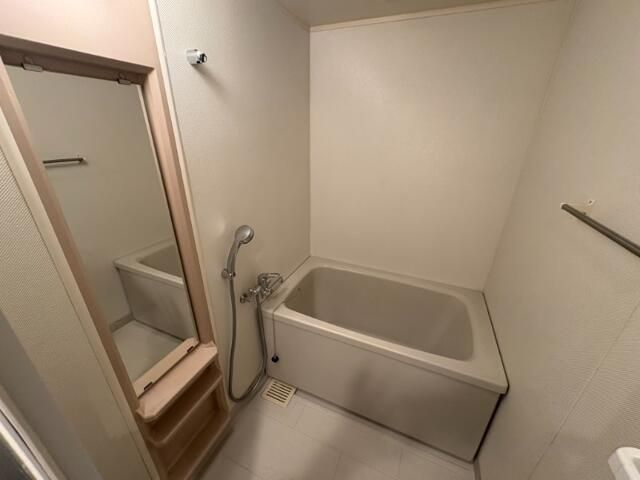 松戸市栗山の賃貸マンションの浴室|※別部屋参考写真