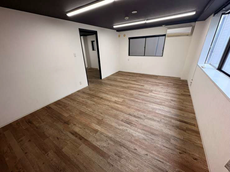 吹田市垂水町３丁目の店舗事務所