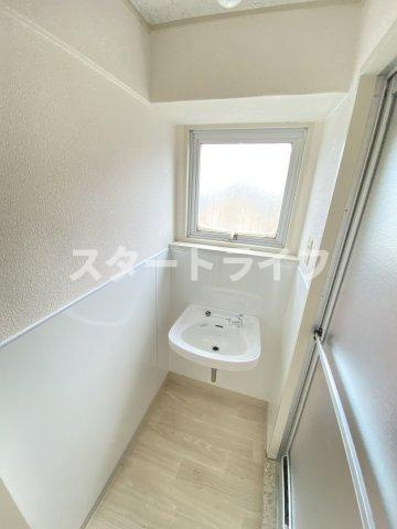 大阪市淀川区木川東１丁目の賃貸マンションの洗面所