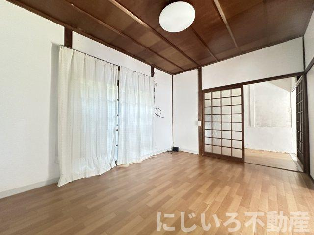阿南アイビスの居間・リビング