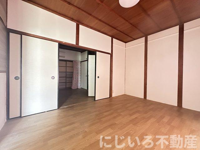 阿南アイビスの居間・リビング