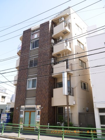 【外観】 | 堤マンション | 一部タイル張りの外観とすることで重厚感を醸し出しています。
