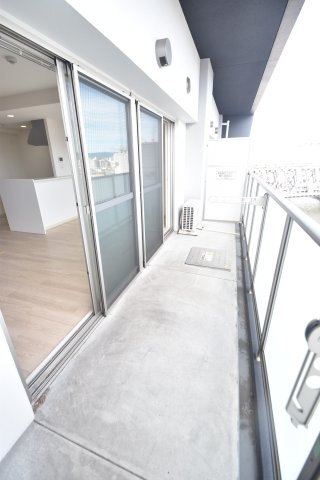 大阪市城東区新喜多２丁目の賃貸マンションのバルコニー