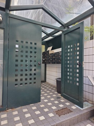 ST経堂のエントランス