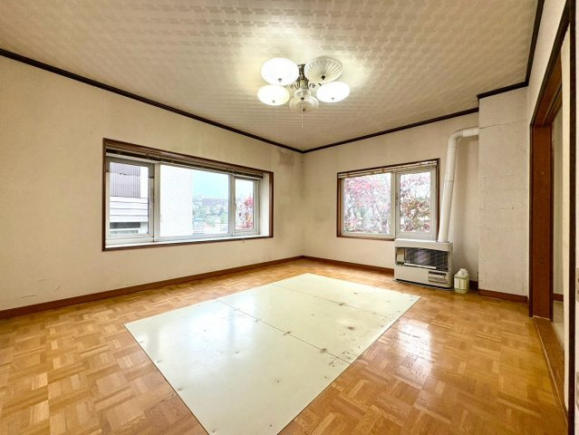 小樽市桜2丁目　戸建の居間・リビング