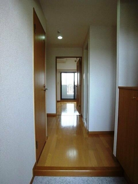 ヴェルト池袋の玄関