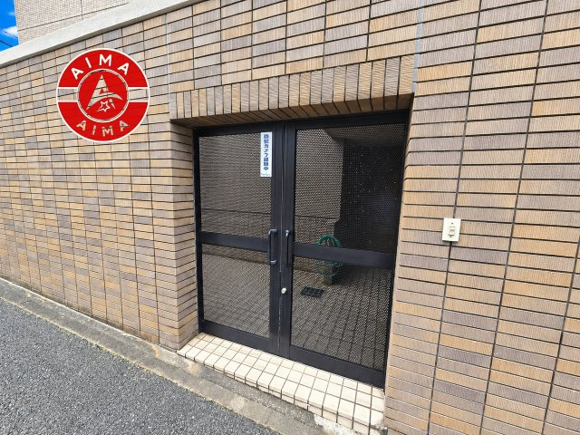 サーパス城南のその他共用部分|敷地内には、ゴミ出しが可能な専用ゴミ置き場を完備。