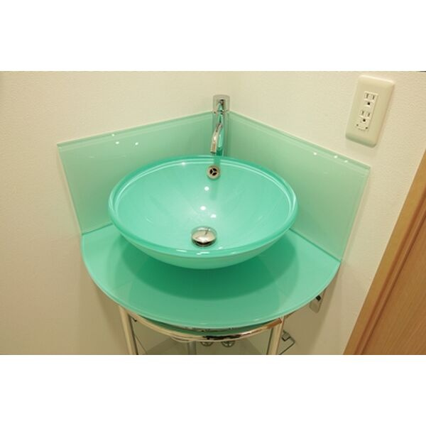 セレニテ新大阪弐番館の洗面所