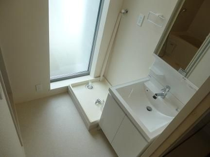 シャトレ田園調布の洗面所|忙しい朝には欠かせない洗面所です