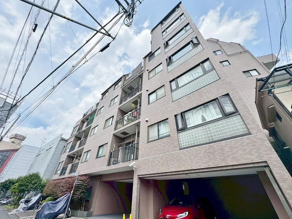 アドリーム西新井　の外観|アドリーム西新井：スーパーやコンビニが近く買物が便利です！