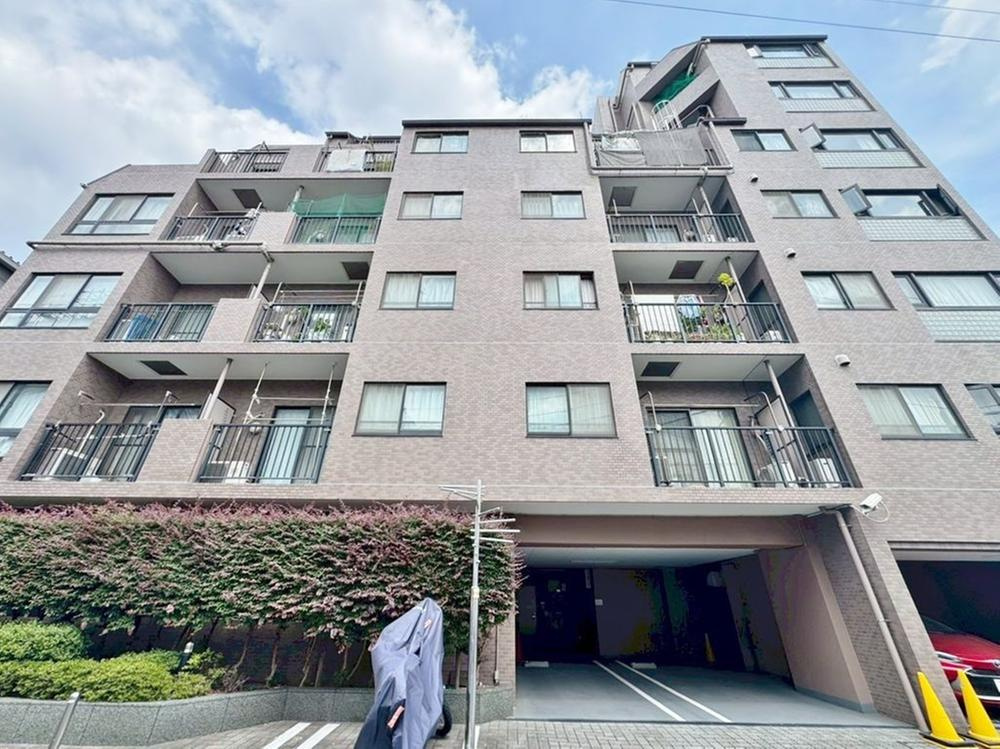 アドリーム西新井　の外観|新耐震基準マンション、アドリーム西新井は即日現地案内可能となっておりますので、お気軽にお問い合わせください！