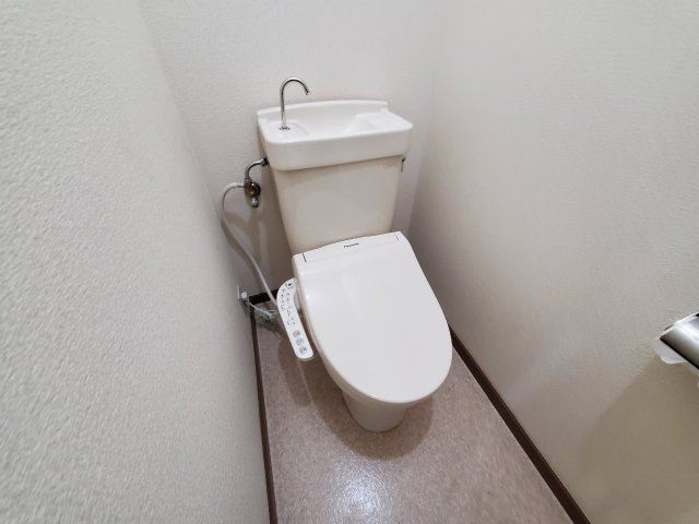 ハイツひるみB棟のトイレ