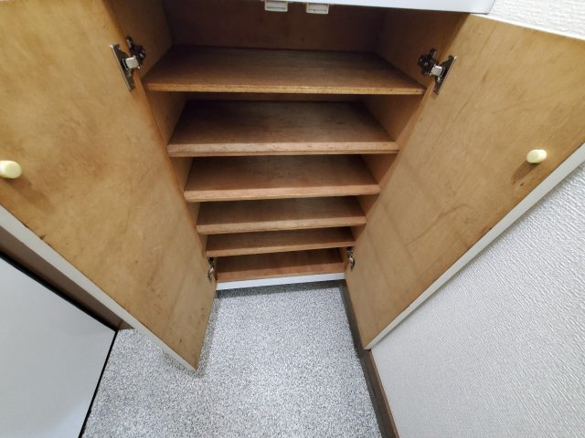 ハイツひるみB棟の収納