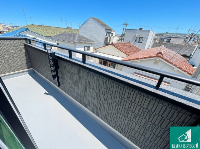 ■川西市加茂　新築一戸建てのバルコニー|日当たりのよいバルコニー！お部屋が開放的に！