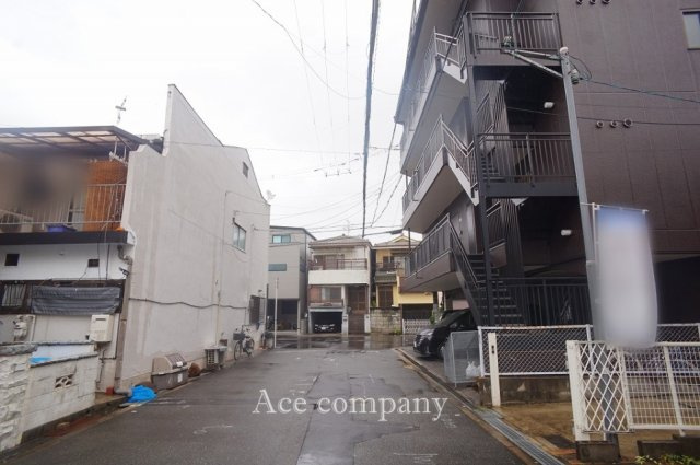 【前面道路含む現地写真】 | 旭区清水5丁目 | 【前面道路：幅員4ｍ】お買い物、徒歩5分圏内です♪