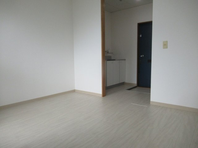 【居間・リビング】 | メゾン松村(河内小阪賃貸） | 洋室です