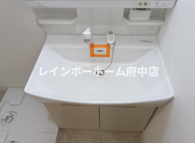 アーク聖蹟桜ヶ丘の独立洗面台
