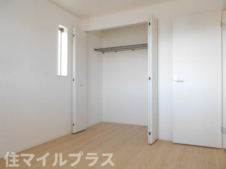 【洋室】 | 郡山市横塚6丁目新築一戸建て5棟 | 落ち着いた色調の洋室です