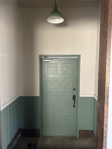 富田2丁目中古住宅の玄関