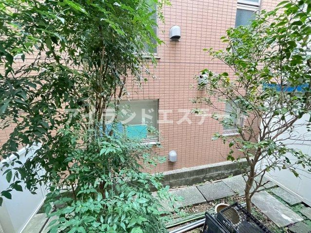 ティーセン邸　通風良好　バストイレ別　独立洗面台の展望